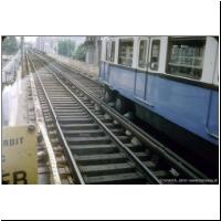 06-76 Pont Bir Hakeim 1979-07-2x 02.jpg